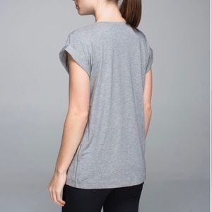 Lululemon t-shirt